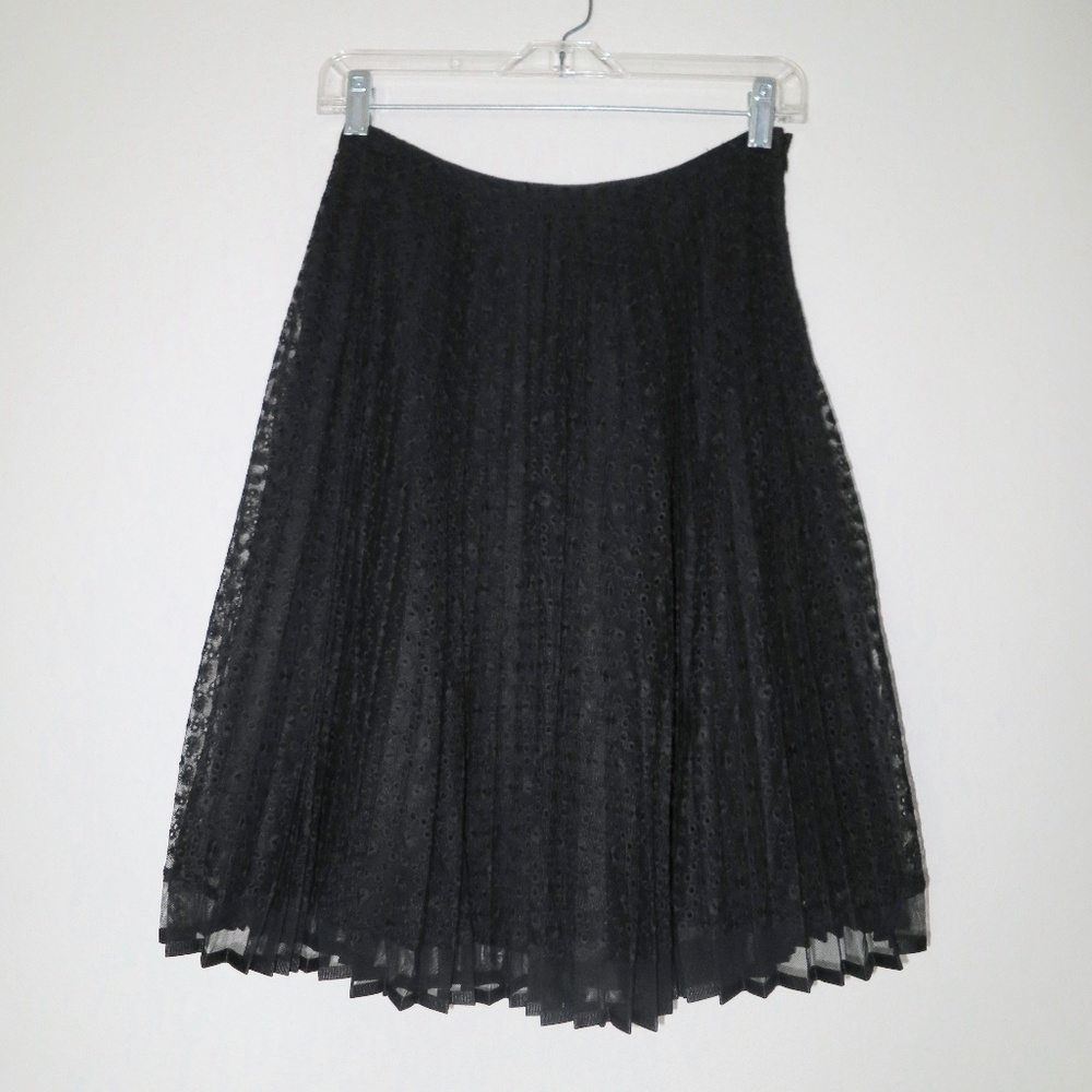 NEW Petite pleated skirt